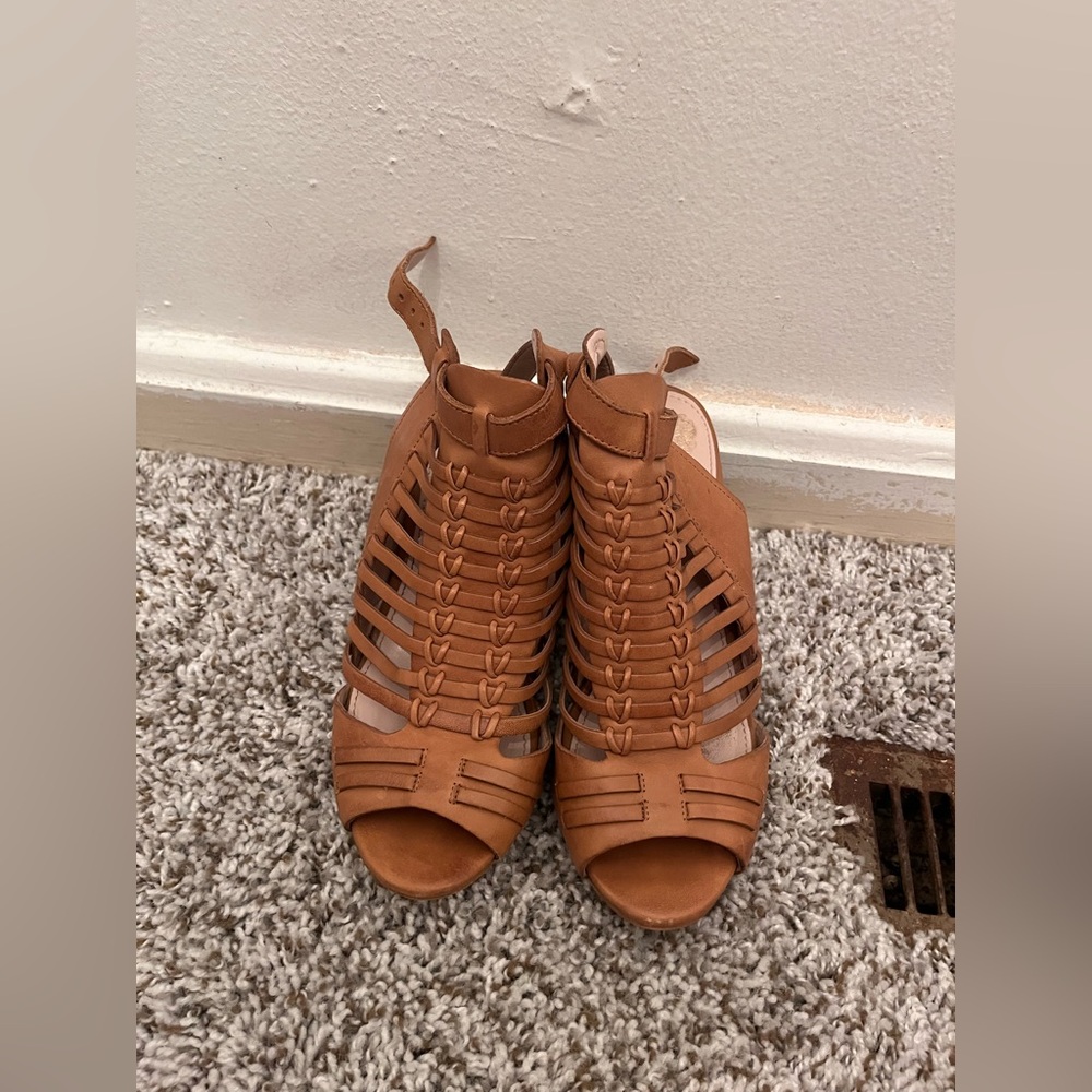 Vince Camuto Gladiator Block Heels Women's 6.5